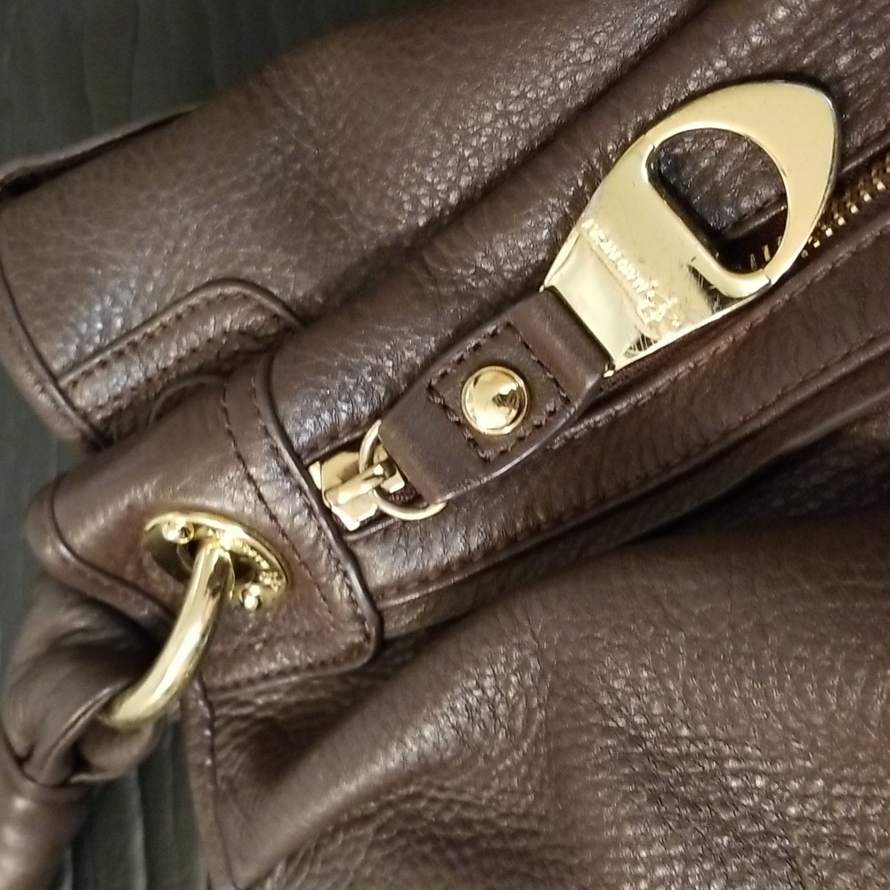 B. Makowsky Leather shoulder bag - Picture 7 of 9